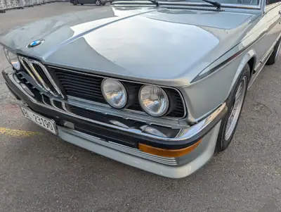 BMW 528i E12 Veteran — Berline de prestige des années 80, moteur 2.8L fiable — cruscotto