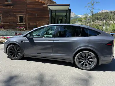 Tesla Model X 2023 — SUV électrique 685 ch, 41'000 km seulement — Innenraum