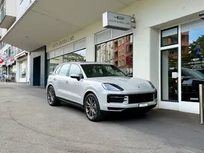Porsche Cayenne S Tiptronic 2024 — SUV premium 474 ch, quasi neuf à 3200 km — Innenraum