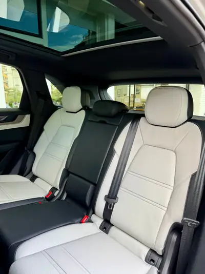 Porsche Cayenne S Tiptronic 2024 — SUV premium 474 ch, quasi neuf à 3200 km — Miniatur 9