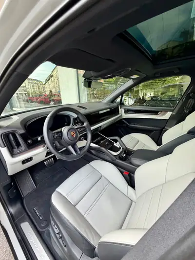 Porsche Cayenne S Tiptronic 2024 — SUV premium 474 ch, quasi neuf à 3200 km — Miniatur 7