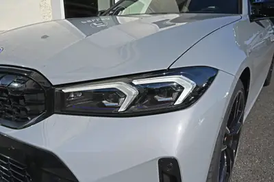 BMW M340i xDrive Touring — Berline sportive hybride 48V, 66'000 km, garantie usine — rear view