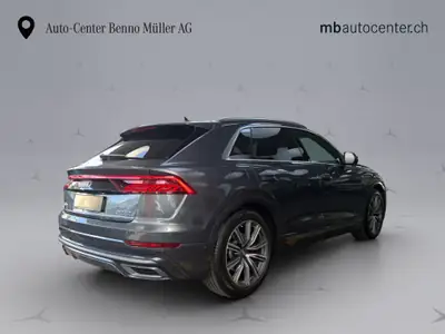 Audi Q8 50 TDI Quattro — SUV prestige diesel, transmission automatique, traction intégrale — tableau de bord