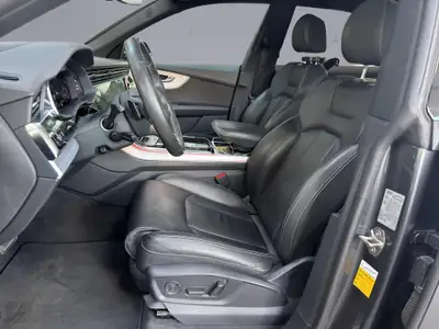 Audi Q8 50 TDI Quattro — SUV prestige diesel, transmission automatique, traction intégrale — Miniature 9