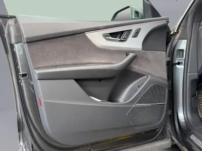 Audi Q8 50 TDI Quattro — SUV prestige diesel, transmission automatique, traction intégrale — Miniature 15