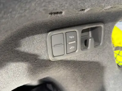 Audi Q8 50 TDI Quattro — SUV prestige diesel, transmission automatique, traction intégrale — Miniature 19