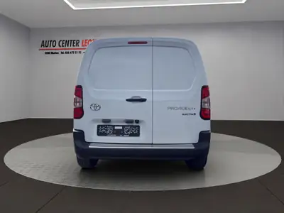 Toyota Proace City Van EV 50 kWh — Utilitaire électrique compact, zéro émission — Armaturenbrett