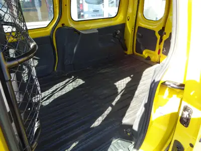 Renault Kangoo Maxi Z.E. 33 — Utilitaire électrique, 200 km d'autonomie, entretien réduit — Miniature 11