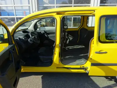 Renault Kangoo Maxi Z.E. 33 — Utilitaire électrique, 200 km d'autonomie, entretien réduit — Miniature 12
