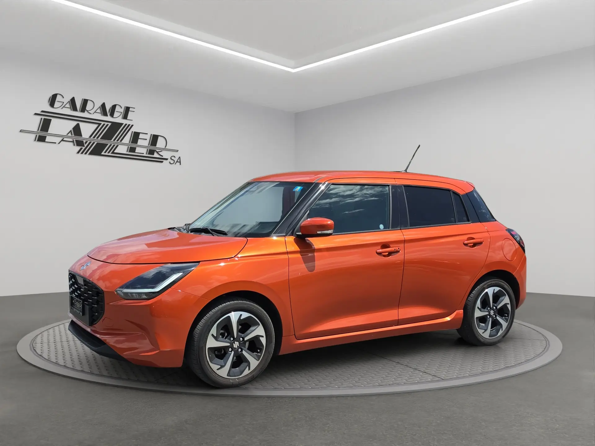 Suzuki Swift 1.2 Hybrid Compact Top 2025 — Citadine écologique et économique, 11'500 km — Außenansicht