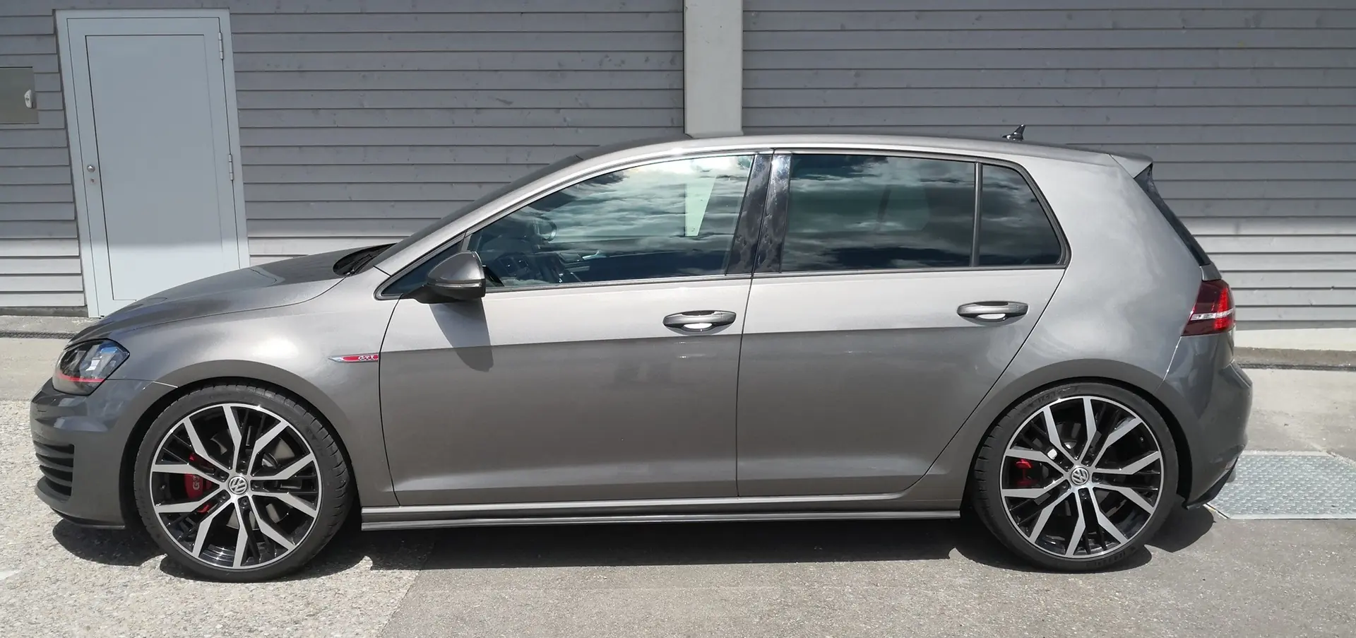 VW Golf GTI Performance 2.0 TSI — 275 ch, gewindefahrwerk, exemplaire garage — Außenansicht