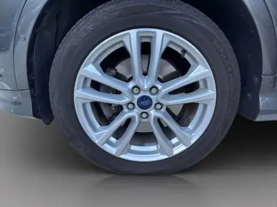 Ford Kuga 2.0 TDCi Carving 4WD — SUV robuste diesel, entretien impeccable — Miniature 9