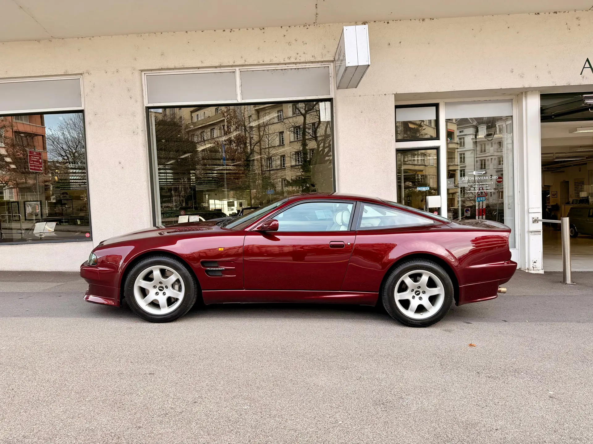 Aston Martin V8 Vantage 1996 occasion Lausanne — 2