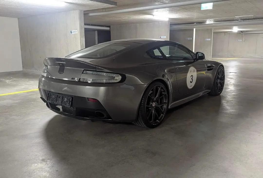 Aston Martin V12 Vantage 2017 occasion St-Luc — 4