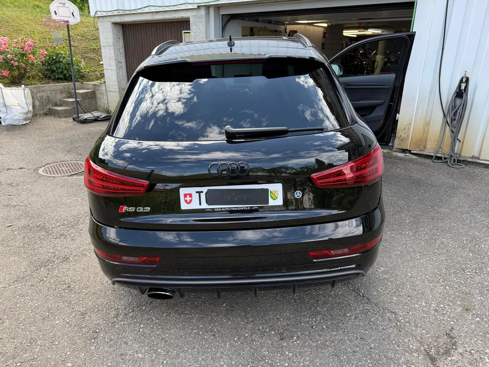 Audi RS Q3 Performance — SUV haute performance, 367 ch et traction intégrale — Außenansicht