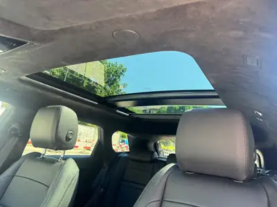 Range Rover Evoque P270e Autobiography — Hybride rechargeable, 5400 km seulement — Innenraum