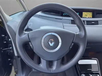 Renault Grand Espace 2.0 Turbo Dynamique — Monospace 7 places, robuste et spacieux — Thumbnail 17