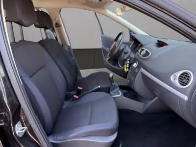 Renault Clio 1.2 16V Turbo Exception — Citadine dynamique, entretien suivi, sans accident — Thumbnail 16