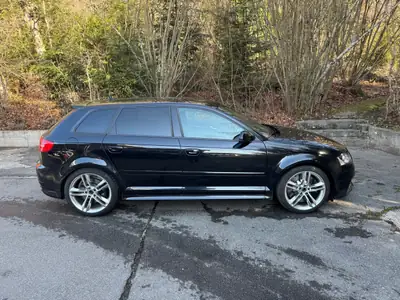 Audi RS3 2.5 T FSI Black Edition — 420 ch, Quattro intégral, Design sportif épuré — Innenraum