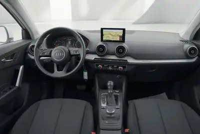 Audi Q2 35 TDI quattro S-tronic — SUV compact diesel performant, entretien économique — Thumbnail 11