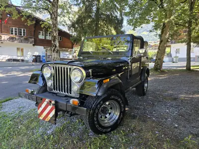 Jeep CJ-7 V8 1979 — Légende américaine, moteur puissant, 48000 km — vista esterna