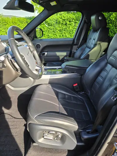 Land Rover Range Rover Sport 4.4 SDV8 Autobiography Dynamic — Luxe et Performance tout-terrain — Miniatura 14