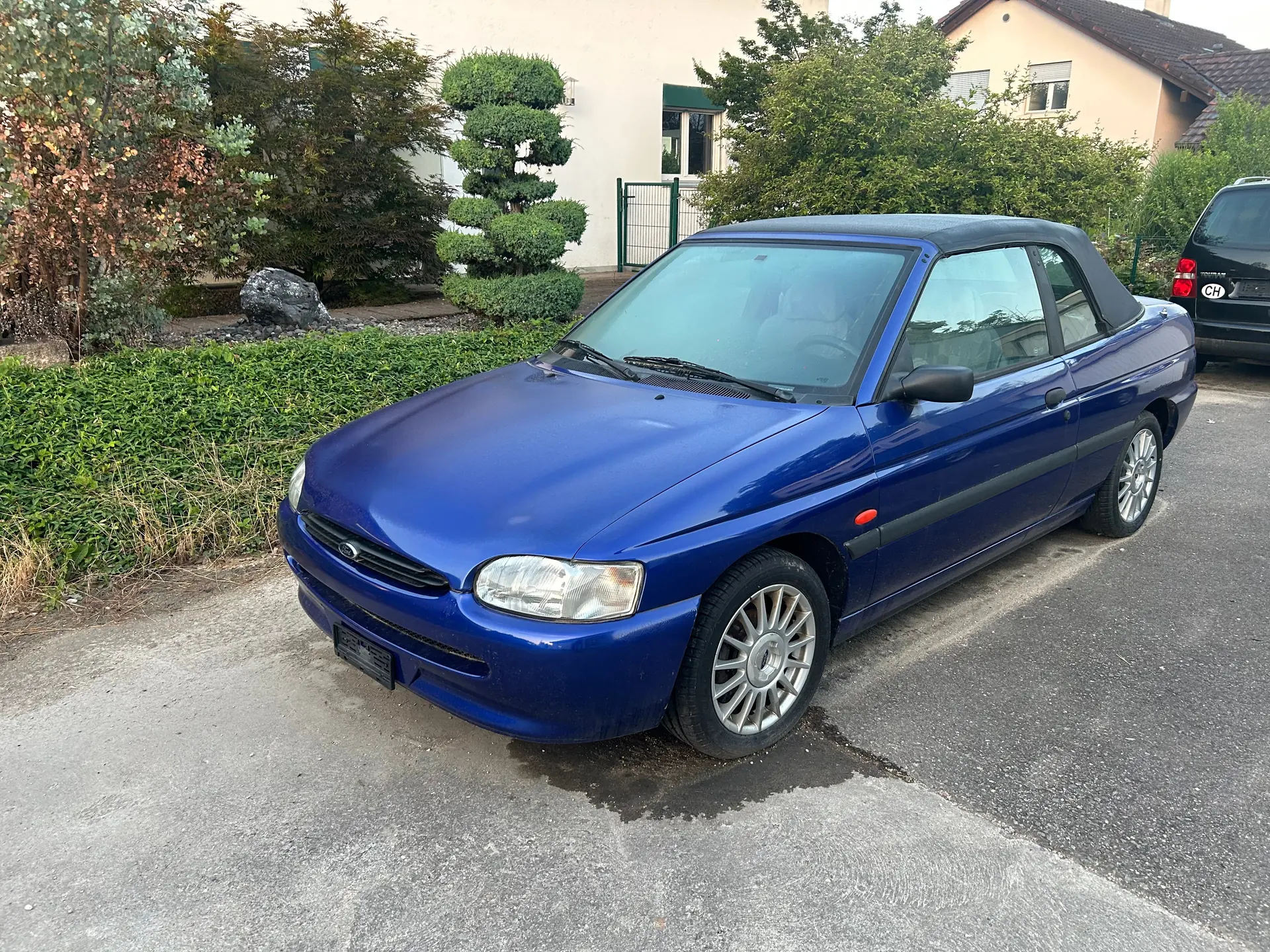 Ford Escort 1.6i 16V Azur — Cabriolet rétro des années 90, sans accident