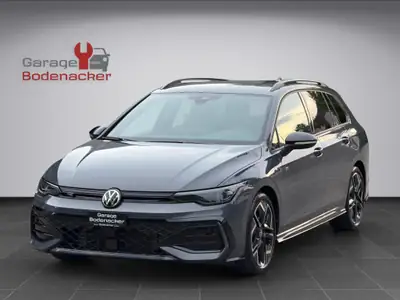 VW Golf Variant 1.5 eTSI mHEV R-Line — Break hybride performant, 25'000 km seulement — rear view