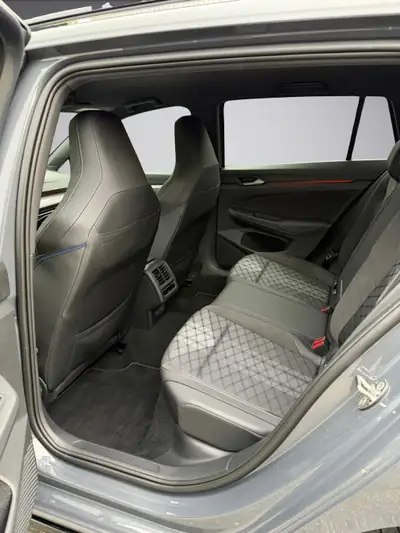 VW Golf Variant 1.5 eTSI mHEV R-Line — Break hybride performant, 25'000 km seulement — Thumbnail 13