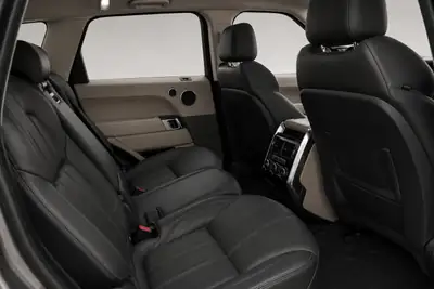 Land Rover Range Rover Sport 3.0 SDV6 — SUV premium 7 places, moteur puissant, impeccable — Miniature 12