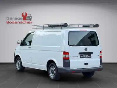 VW T5 2.0 TDI DSG — Utilitaire polyvalent, faible kilométrage, prêt au travail — Heckansicht
