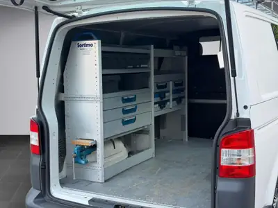 VW T5 2.0 TDI DSG — Utilitaire polyvalent, faible kilométrage, prêt au travail — Miniatur 18