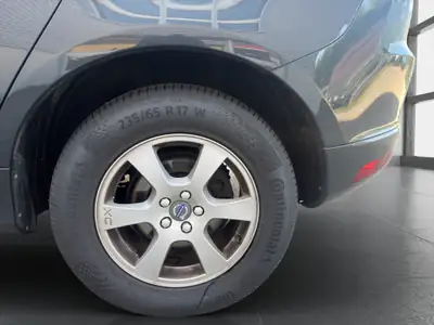 Volvo XC60 D4 Momentum — SUV premium diesel, entretien récent et sans sinistre — Miniature 14