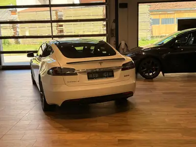 Tesla Model S 100D Performance — Berline électrique haute performance, 78 500 km — Miniatura 12