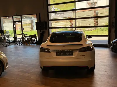 Tesla Model S 100D Performance — Berline électrique haute performance, 78 500 km — Miniatura 20