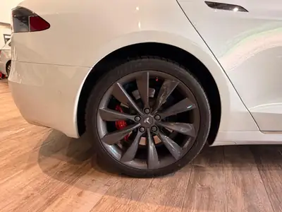 Tesla Model S 100D Performance — Berline électrique haute performance, 78 500 km — Miniatura 29