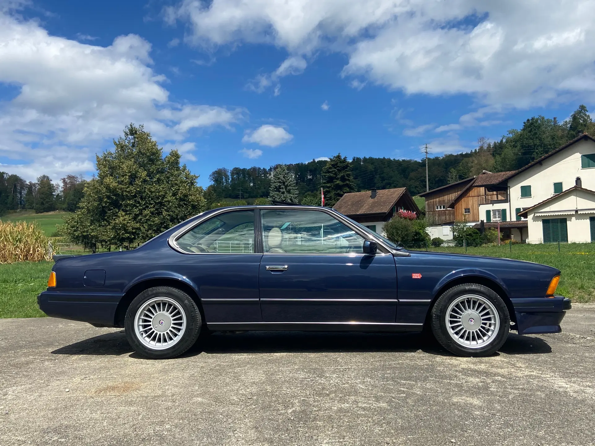 BMW 635 CSI 1989 — L'une des dernières E24, coupé de prestige intemporel — vista esterna