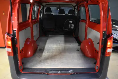 Mercedes-Benz Vito 114 CDI Long — Utilitaire performant, facelift 2021, 900kg de charge utile — Miniatura 28