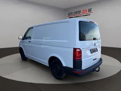 VW T6 2.0 TDI — Utilitaire fiable, 150 ch, attelage 2000 kg et régulateur de vitesse — intérieur