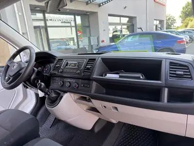VW T6 2.0 TDI — Utilitaire fiable, 150 ch, attelage 2000 kg et régulateur de vitesse — Miniature 23