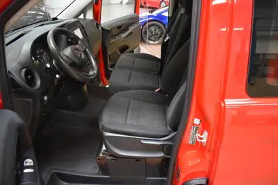 Mercedes-Benz Vito 114 BlueTEC — Utilitaire fiable, 104000 km, boîte auto 7G-Tronic — Miniatura 8