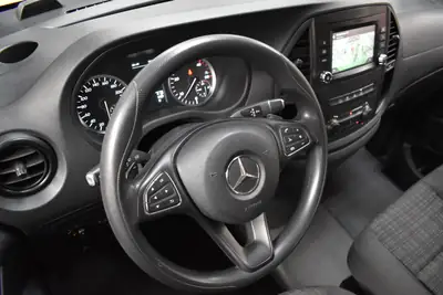 Mercedes-Benz Vito 114 BlueTEC — Utilitaire fiable, 104000 km, boîte auto 7G-Tronic — Miniatura 9