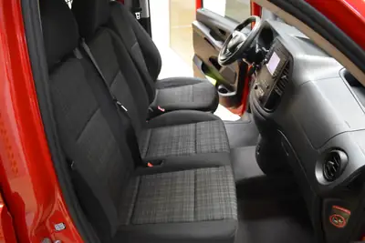 Mercedes-Benz Vito 114 BlueTEC — Utilitaire fiable, 104000 km, boîte auto 7G-Tronic — Miniatura 10