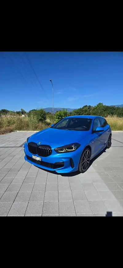 BMW 120i Pure M — Berline compacte dynamique, 59 000 km, boîte auto — vista esterna