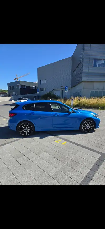 BMW 120i Pure M — Berline compacte dynamique, 59 000 km, boîte auto — interni