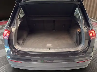 VW Tiguan 1.4 TSI 4Motion — SUV polyvalent, transmission intégrale et faible kilométrage — Miniature 10