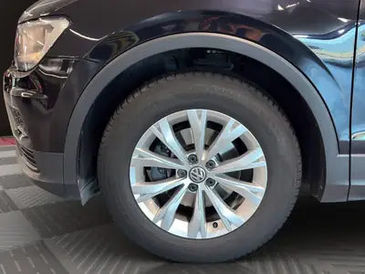 VW Tiguan 1.4 TSI 4Motion — SUV polyvalent, transmission intégrale et faible kilométrage — Miniature 12