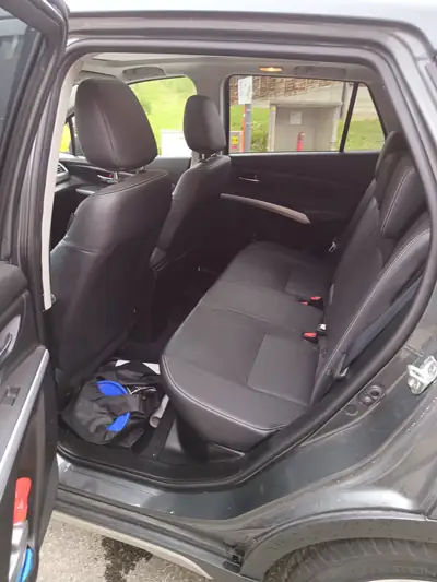 Suzuki S-Cross 1.4 Turbo Piz Sulai Top 4x4 — Compact polyvalent tout-terrain, 59'000 km seulement — interni