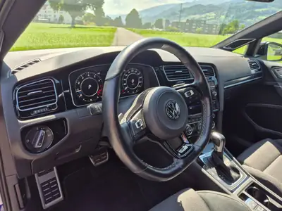 VW Golf 2.0 TSI R DSG 4motion — 300 ch, intégrale et performances brutes — cruscotto