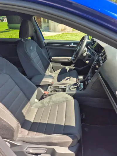 VW Golf 2.0 TSI R DSG 4motion — 300 ch, intégrale et performances brutes — Miniatura 7